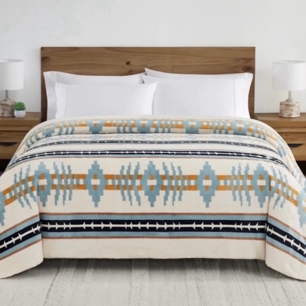 💖🌸Pendleton Plush Blanket, Trail Ridge